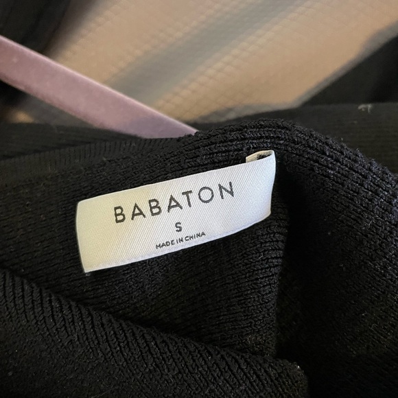 Aritzia Babaton Scupt Knit Cropped Tank - Picture 3 of 4